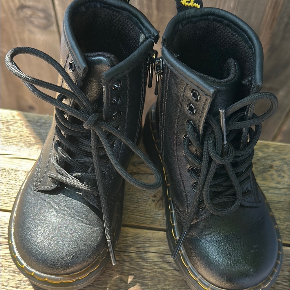 Black Leather Lace-Up Boots
